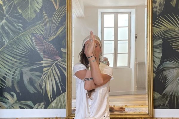 posture-kundalini-angouleme-yoga-2 2