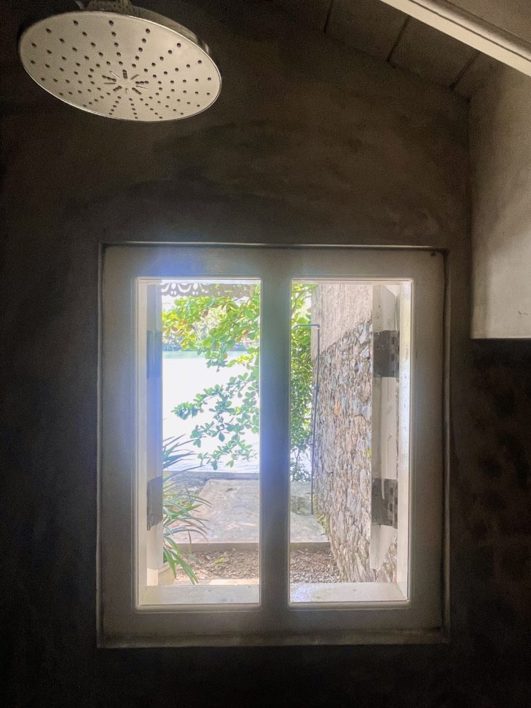 048E9817-77AD-4F87-A05D-4AB0D7975015