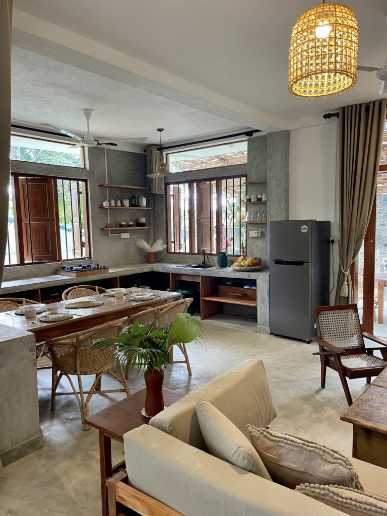 509D86E5-E25D-4605-A0FD-104612A94FA8