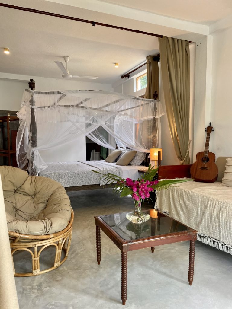 80200594-D0B3-48AB-94B6-8830DEE9AE46